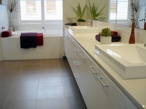 Large modern bathroom with bathtub in contemporary home.